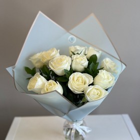 Dozen White Roses